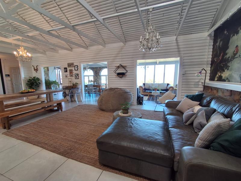 To Let 5 Bedroom Property for Rent in San Michel Western Cape